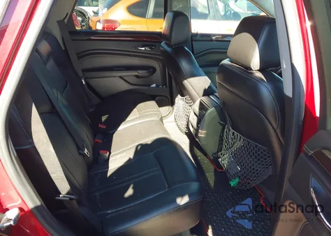 2013 Cadillac Srx Luxury Collection z USA, uszkodzony, nr VIN 3GYFNGE37DS610588